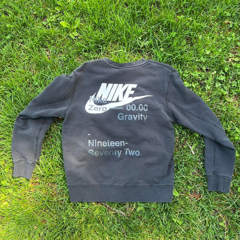 NIKE Crewneck